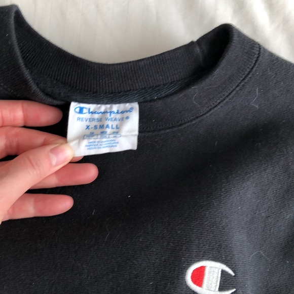 CHAMPION UO REVERSE WEAVE BLACK SWEATSHIRT CREWNECK - Picture 3 of 6